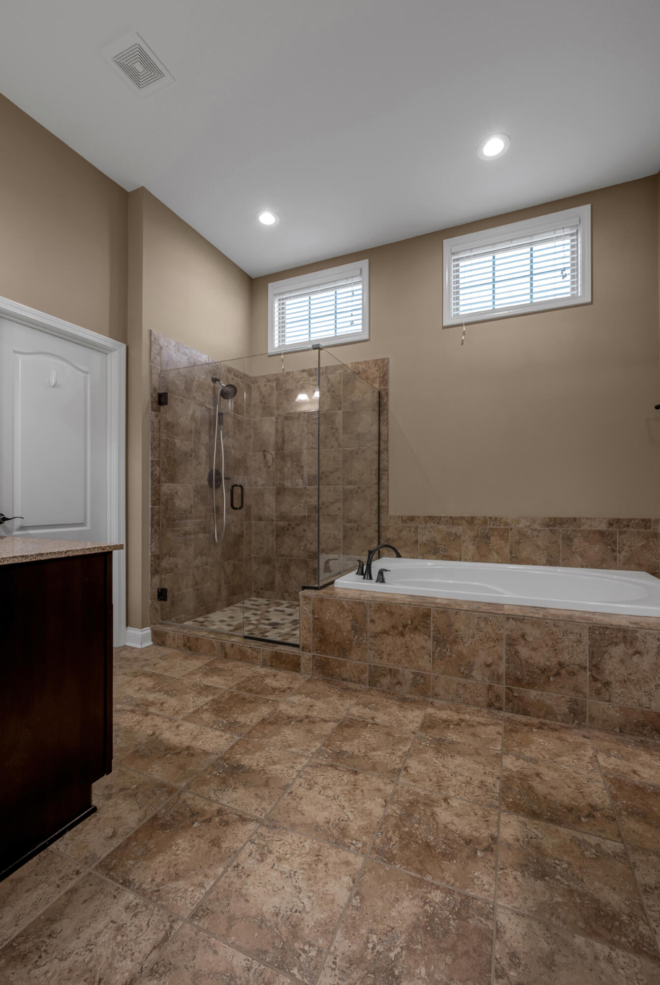 521 Raven Road Versailles, KY 40383 - Photo 47 of 82 Primary Bath