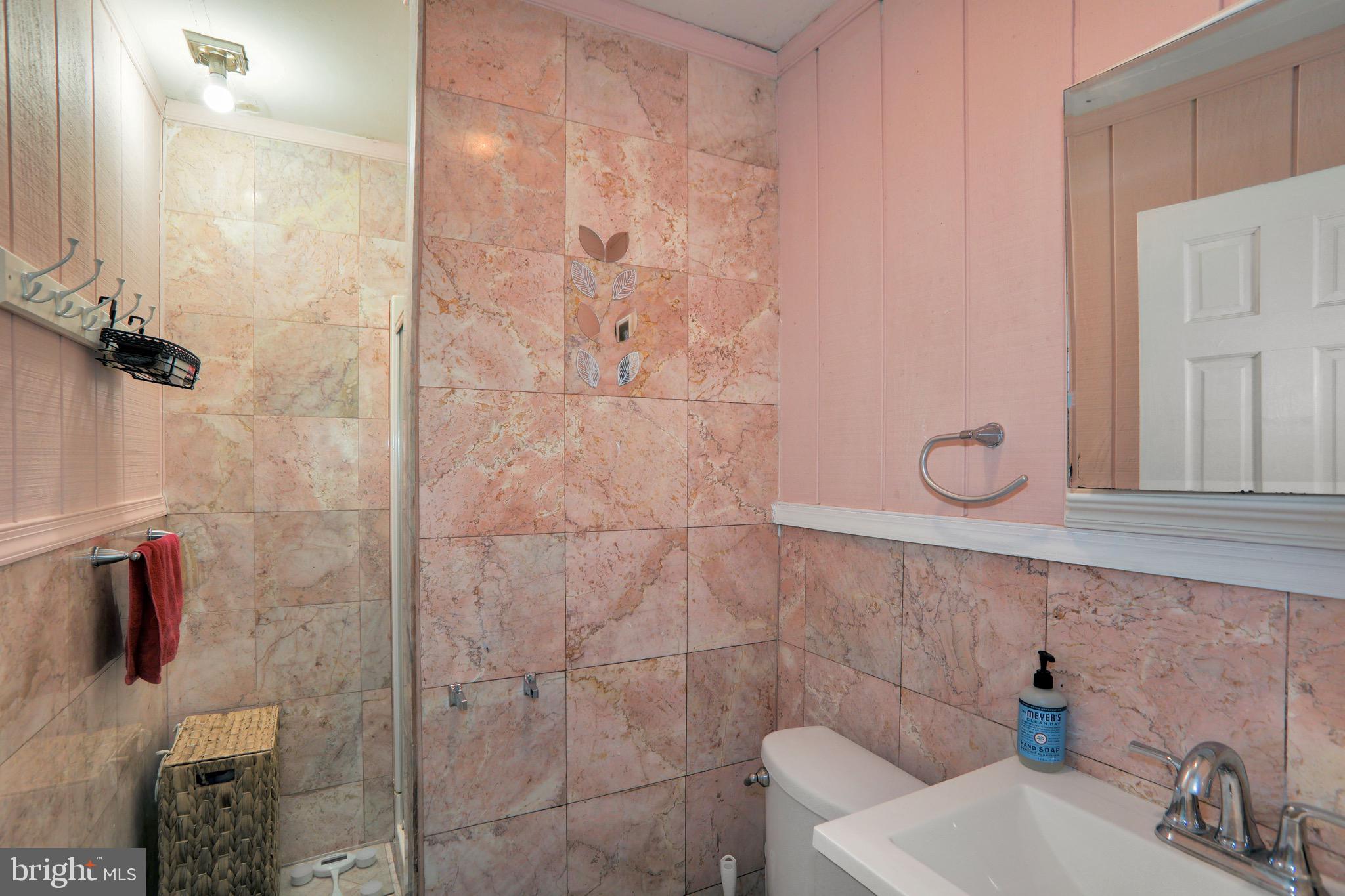 4925 Beaver Dam Road Bristol, PA 19007 - Photo 7 of 14 Gallery Image 7