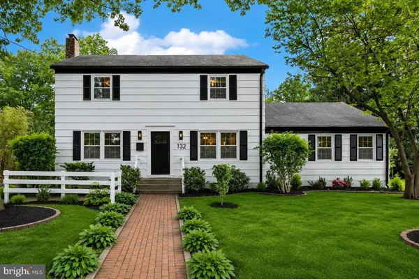 $835,000 | 132 West Welling Avenue, Pennington, NJ 08534