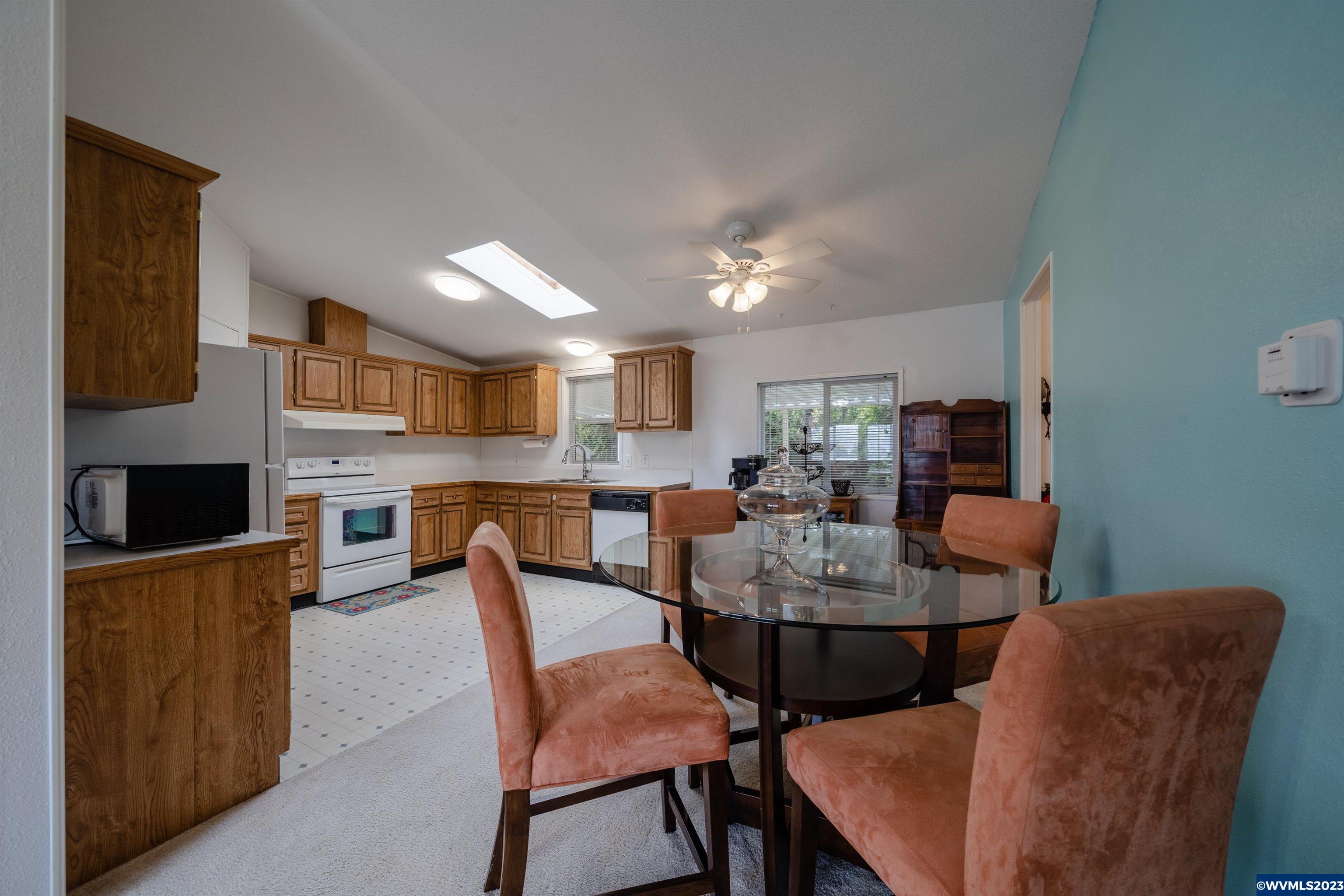 1630 Wallace Road Northwest, Unit 61 Salem, OR 97304 - Photo 12 of 31