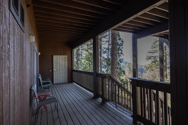 $1,980,800 | 7501 Yosemite Park Way, Yosemite West, CA 95389