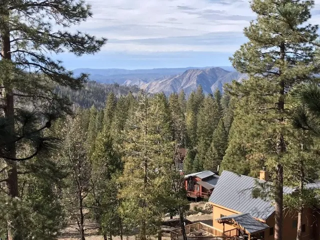 $1,980,800 | 7501 Yosemite Park Way, Yosemite West, CA 95389