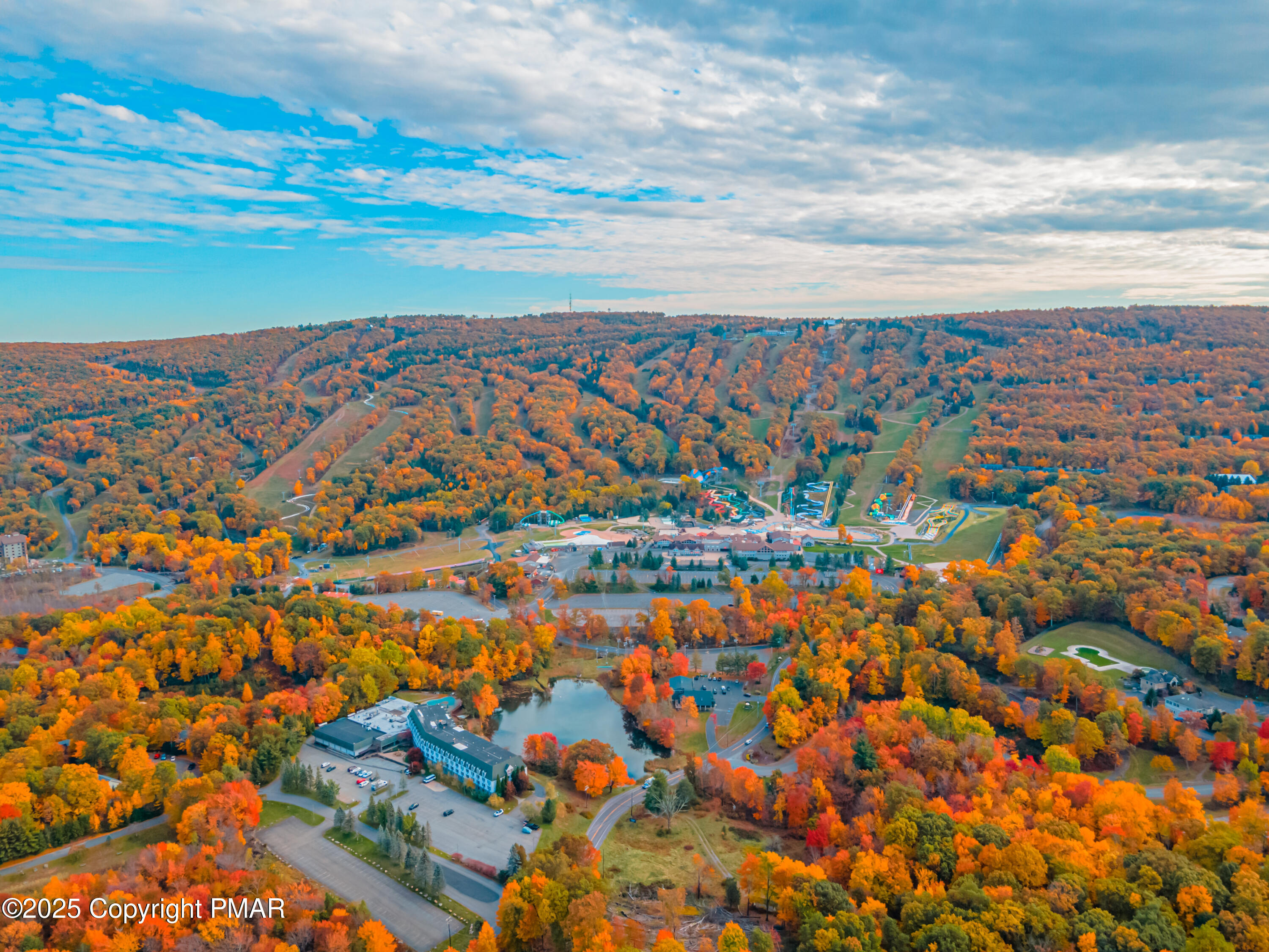 4 Middle Village Way Tannersville, PA 18372 - Photo 25 of 36 view of an ocean