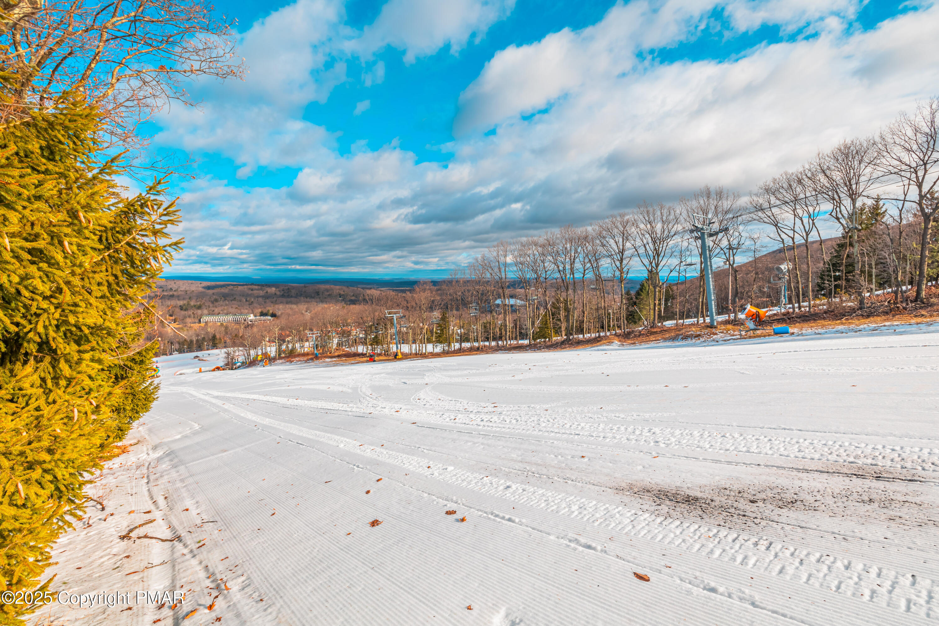4 Middle Village Way Tannersville, PA 18372 - Photo 27 of 36 a view of a city