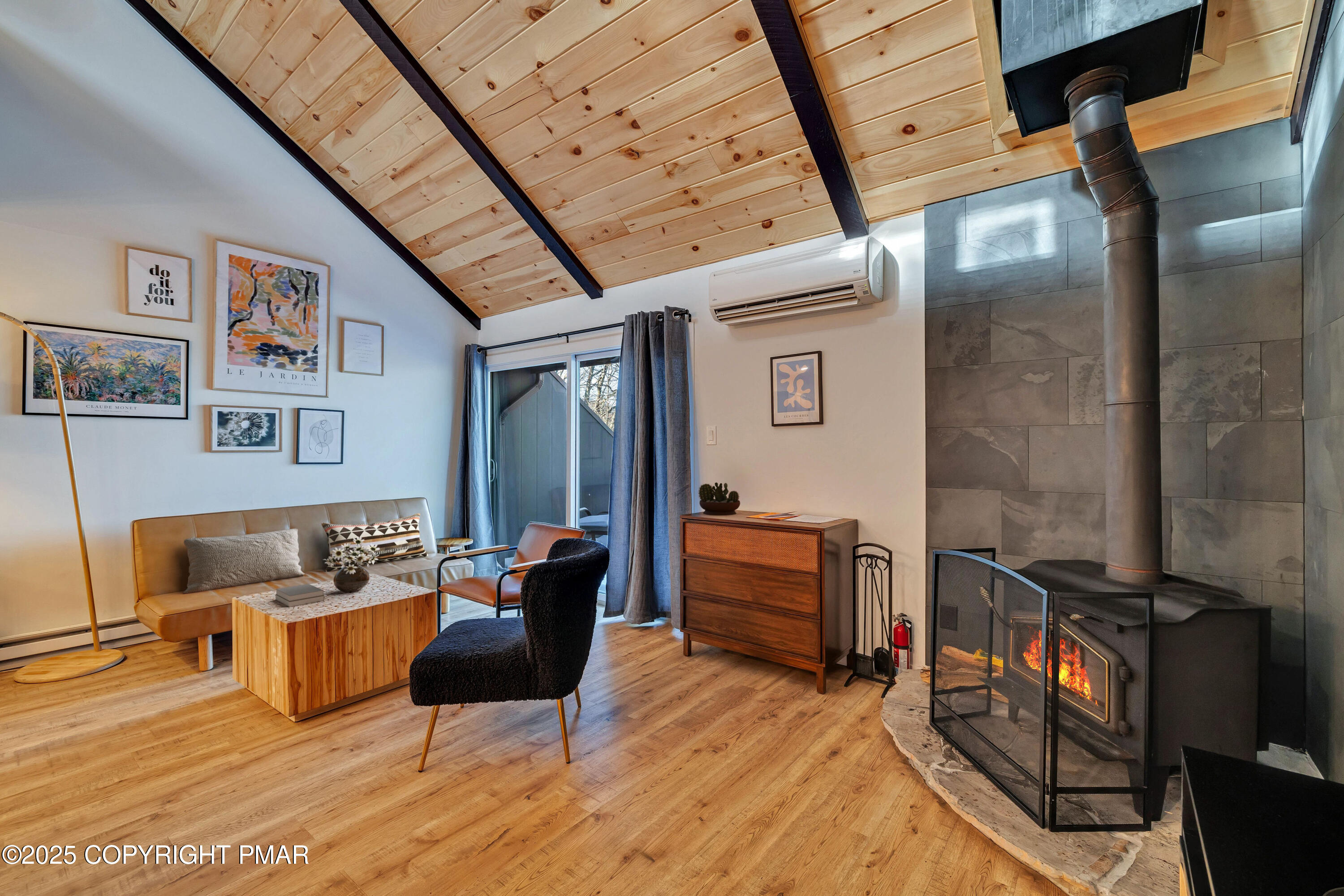 4 Middle Village Way Tannersville, PA 18372 - Photo 5 of 36 a living room with furniture and a flat screen tv