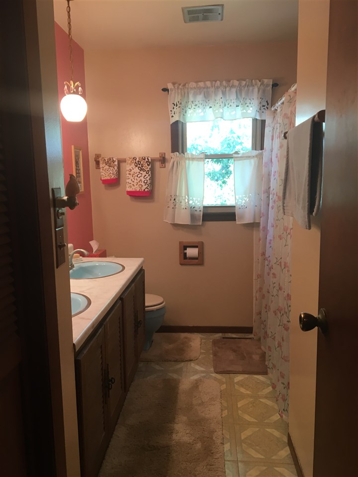 328 Elm Grove Road Bluffton, IN 46714 - Photo 23 of 31 Gallery Image 23