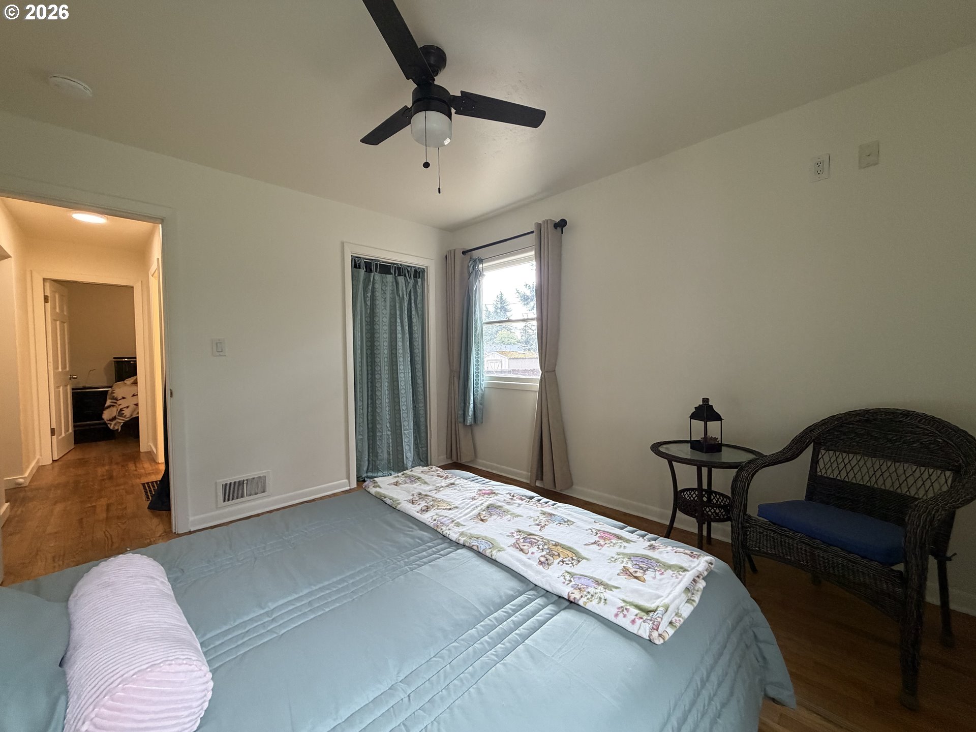 8906 Northeast Hancock Street Portland, OR 97220 - Photo 17 of 39