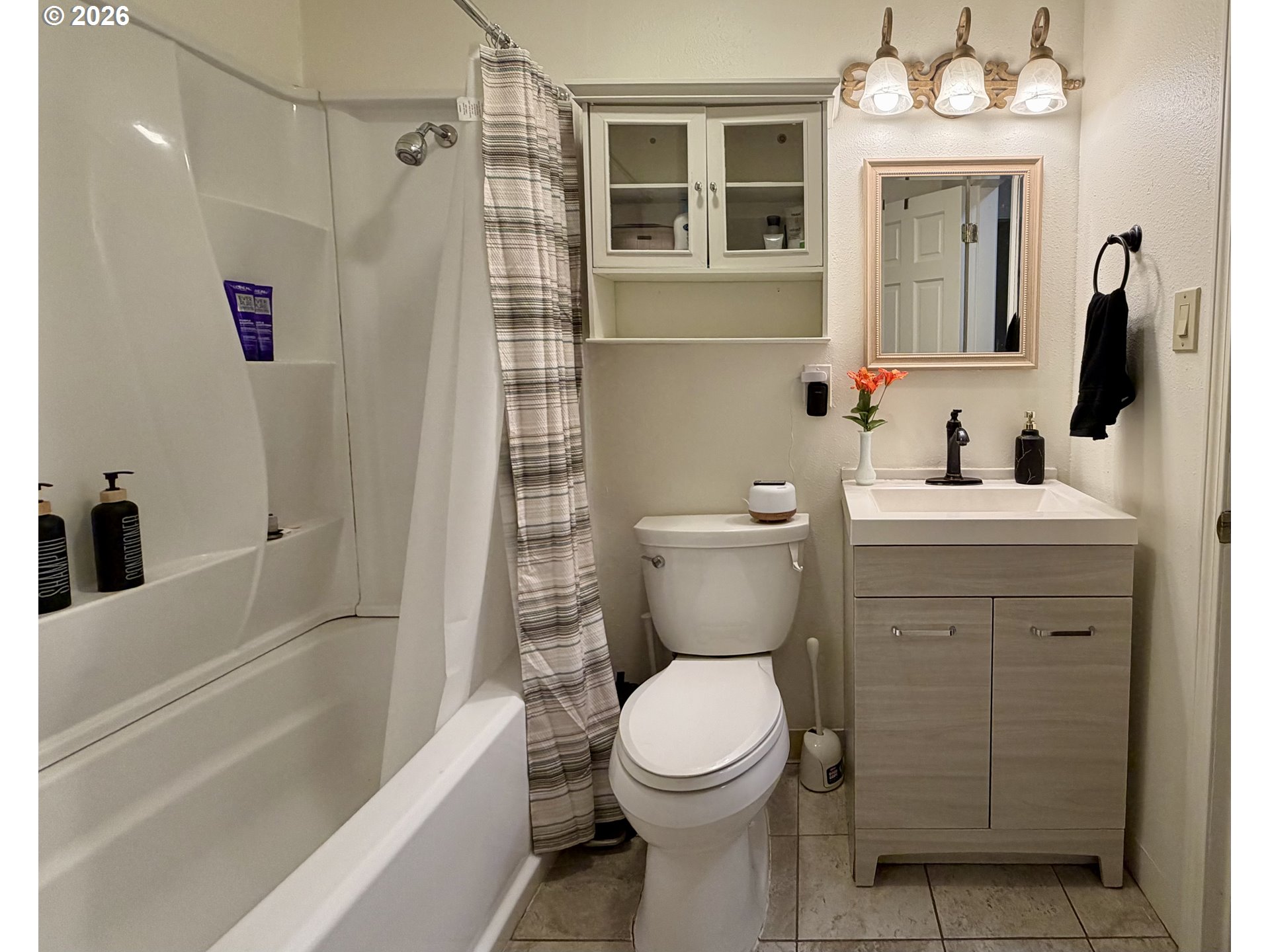 8906 Northeast Hancock Street Portland, OR 97220 - Photo 20 of 39