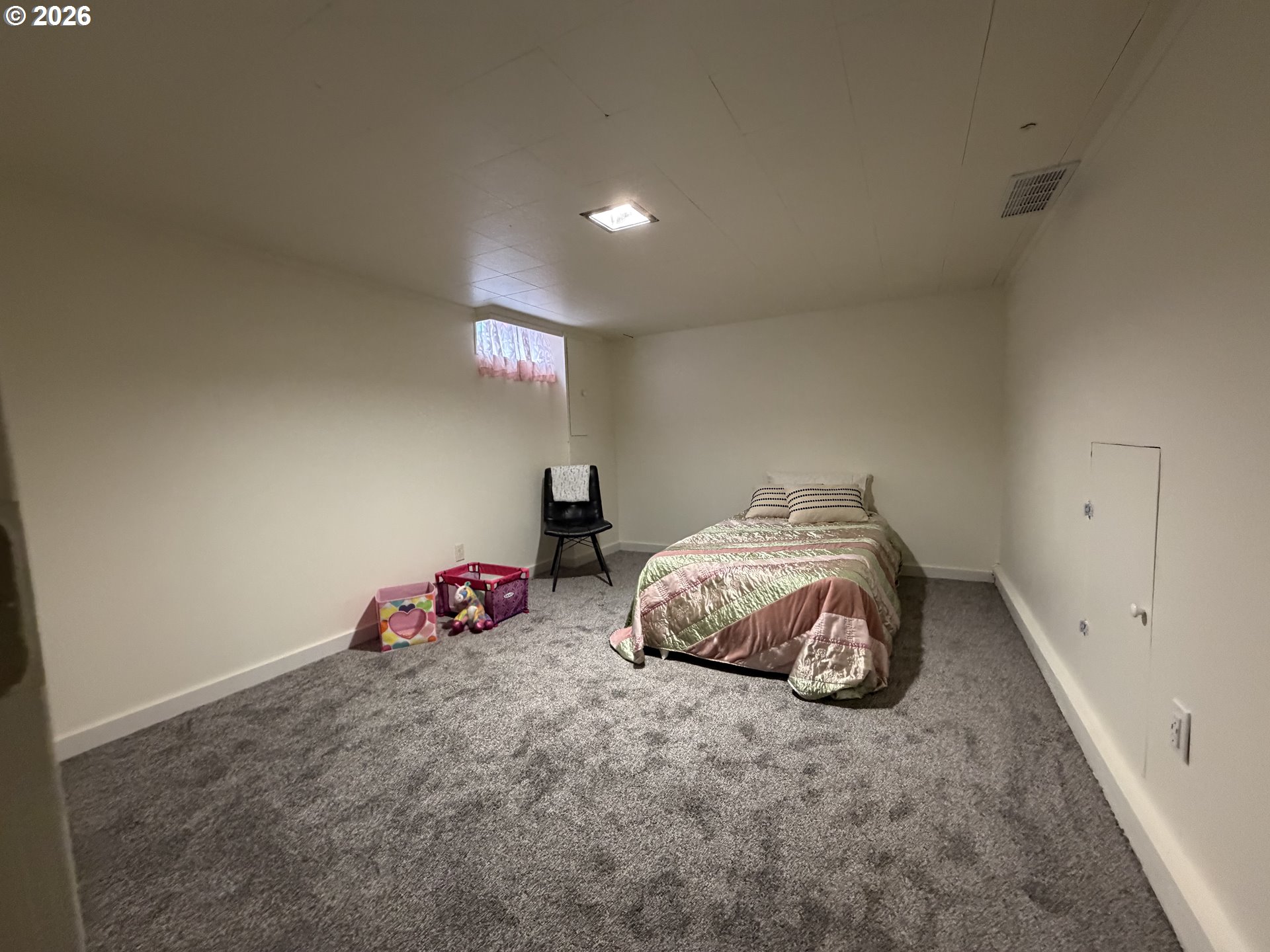 8906 Northeast Hancock Street Portland, OR 97220 - Photo 26 of 39