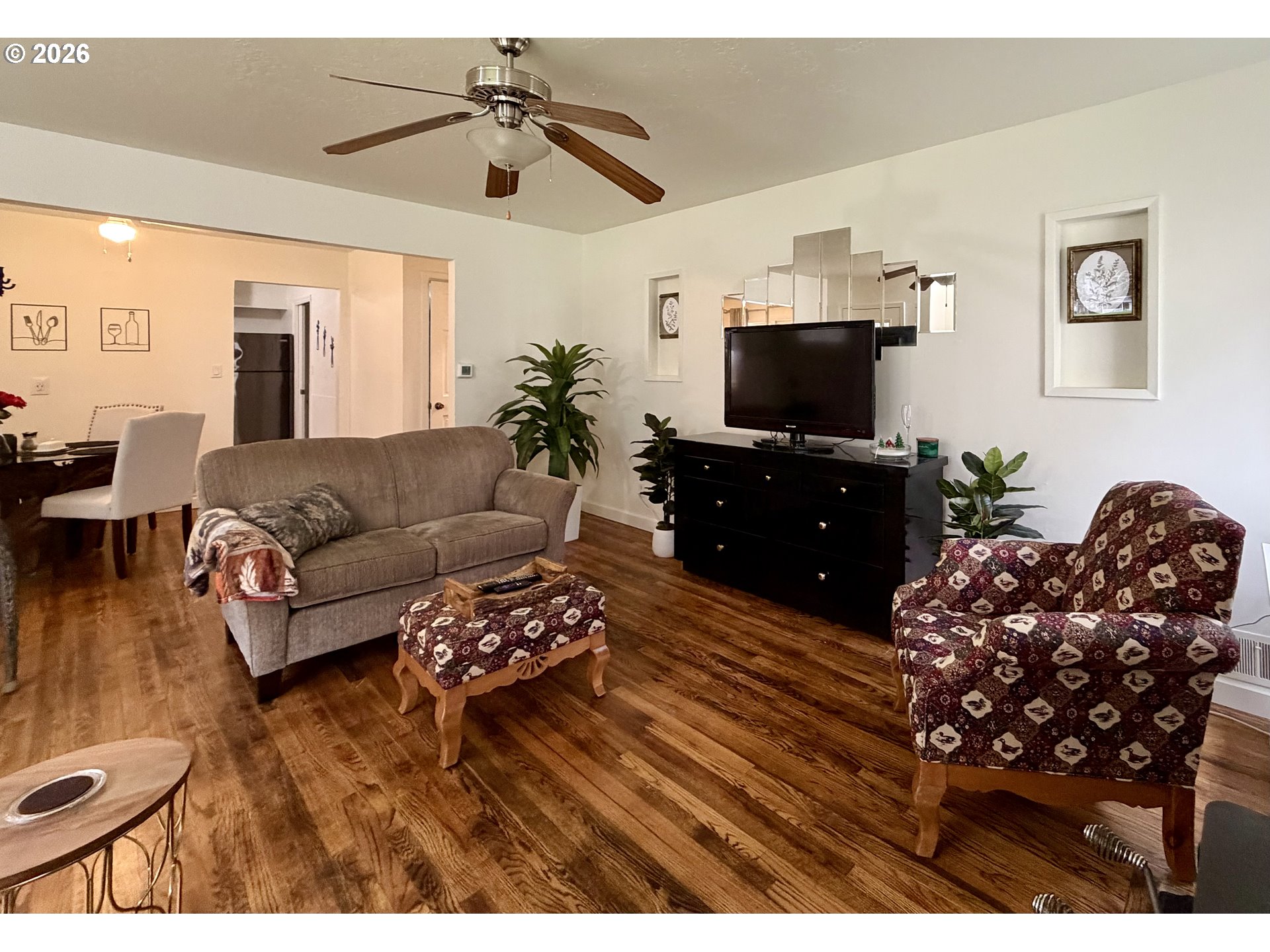 8906 Northeast Hancock Street Portland, OR 97220 - Photo 9 of 39