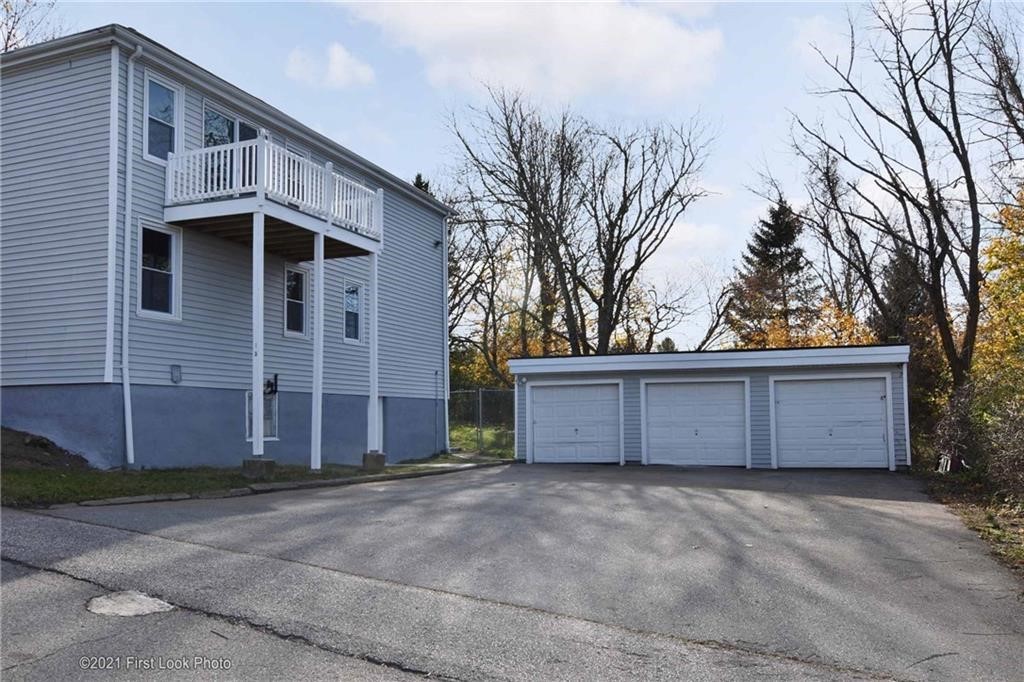 135 Randolph Avenue, Unit 1 Tiverton, RI 02878 - Photo 2 of 14