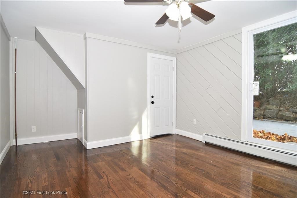 135 Randolph Avenue, Unit 1 Tiverton, RI 02878 - Photo 7 of 14