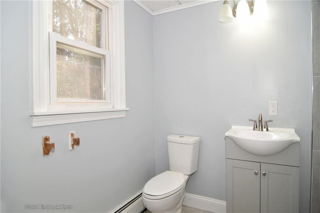 135 Randolph Avenue, Unit 1 Tiverton, RI 02878 - Photo 9 of 14