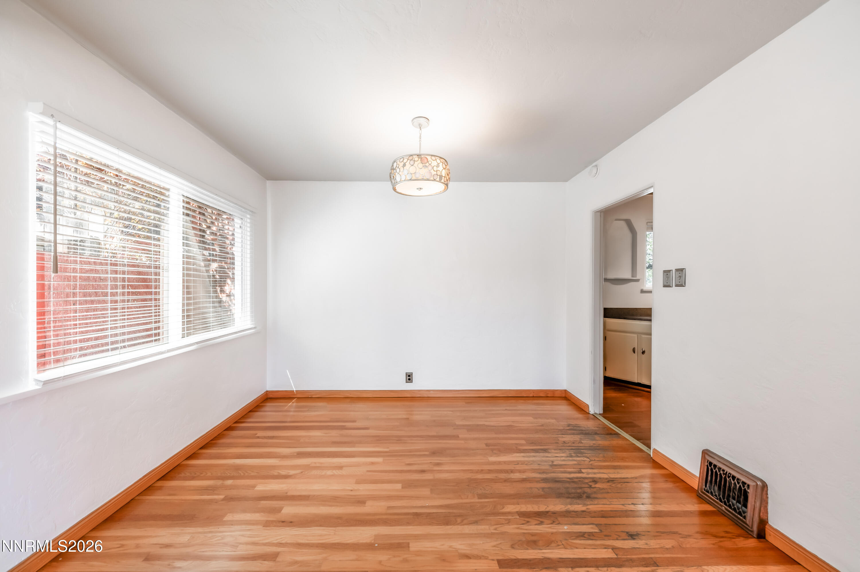 347 Mary Street Reno, NV 89509 - Photo 11 of 39 M-1020