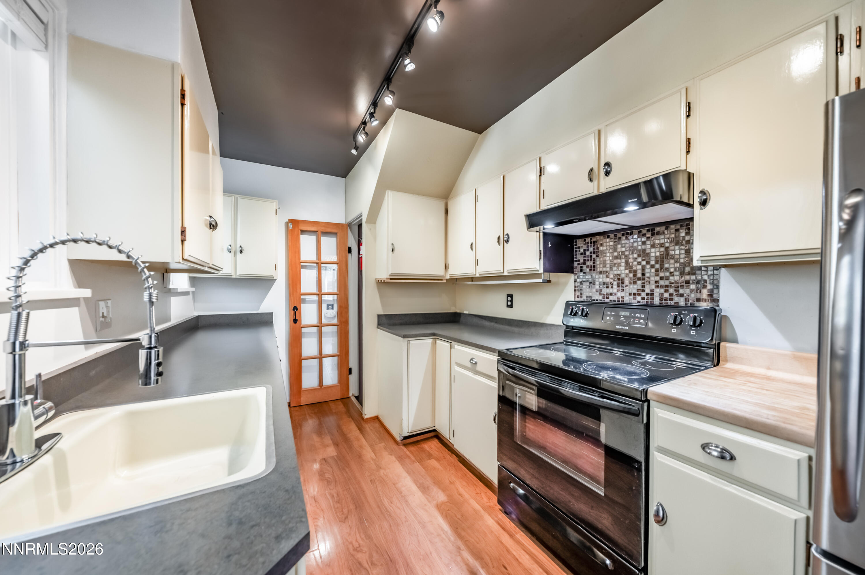 347 Mary Street Reno, NV 89509 - Photo 14 of 39 M-1023