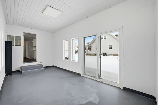 $179,900 | 406 West Balsam Street, Forreston, IL 61030