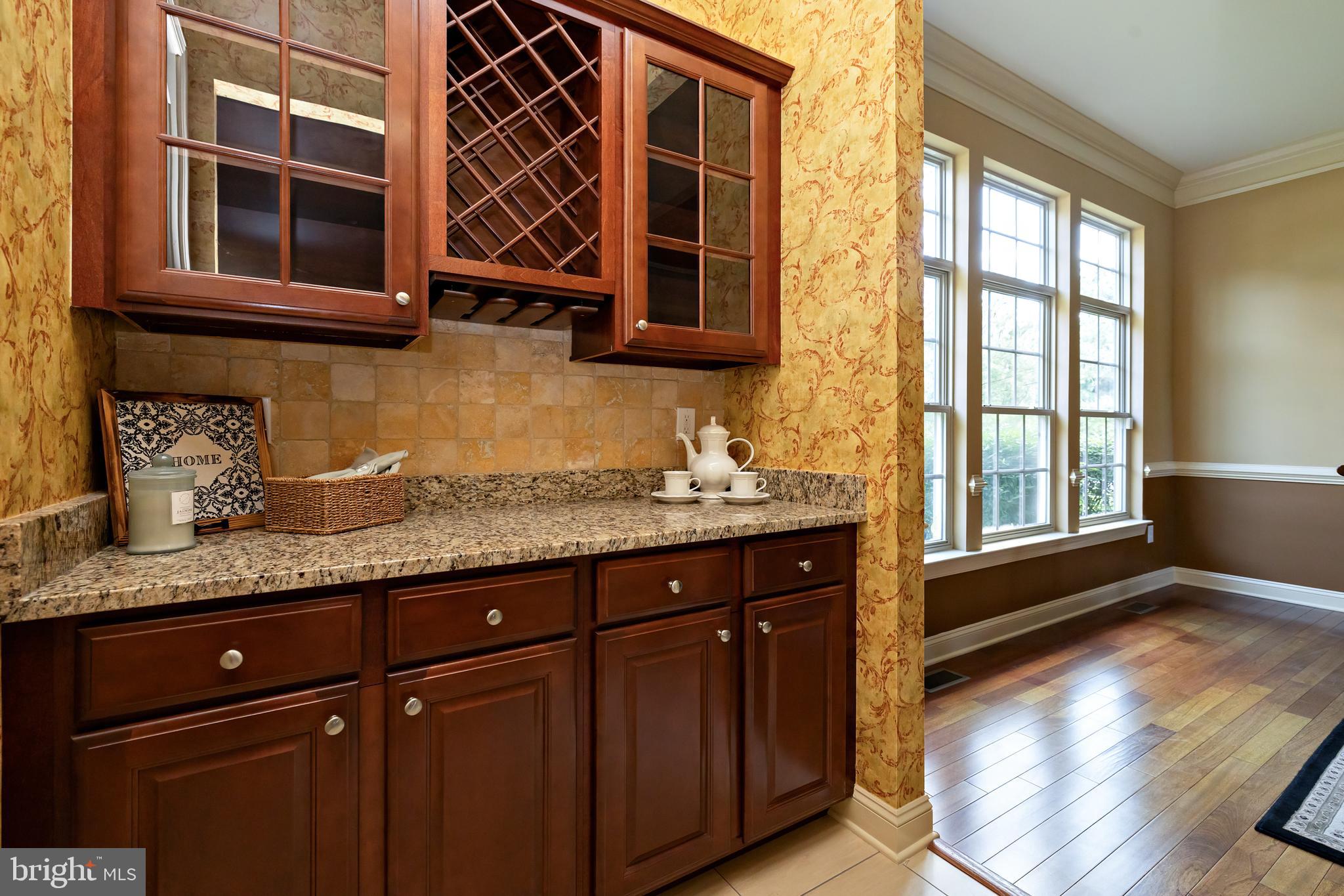 35 Genova Drive West Berlin, NJ 08091 - Photo 22 of 50 Butler's pantry