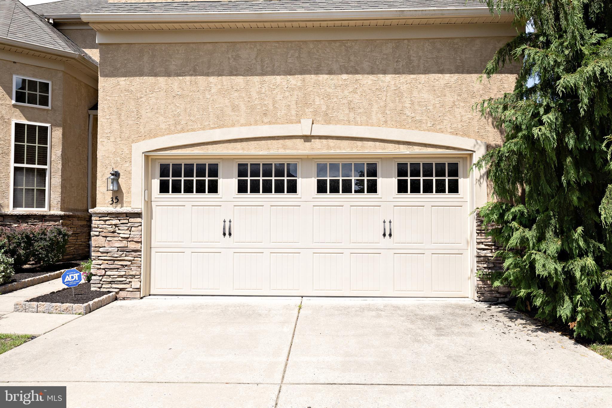 35 Genova Drive West Berlin, NJ 08091 - Photo 3 of 50