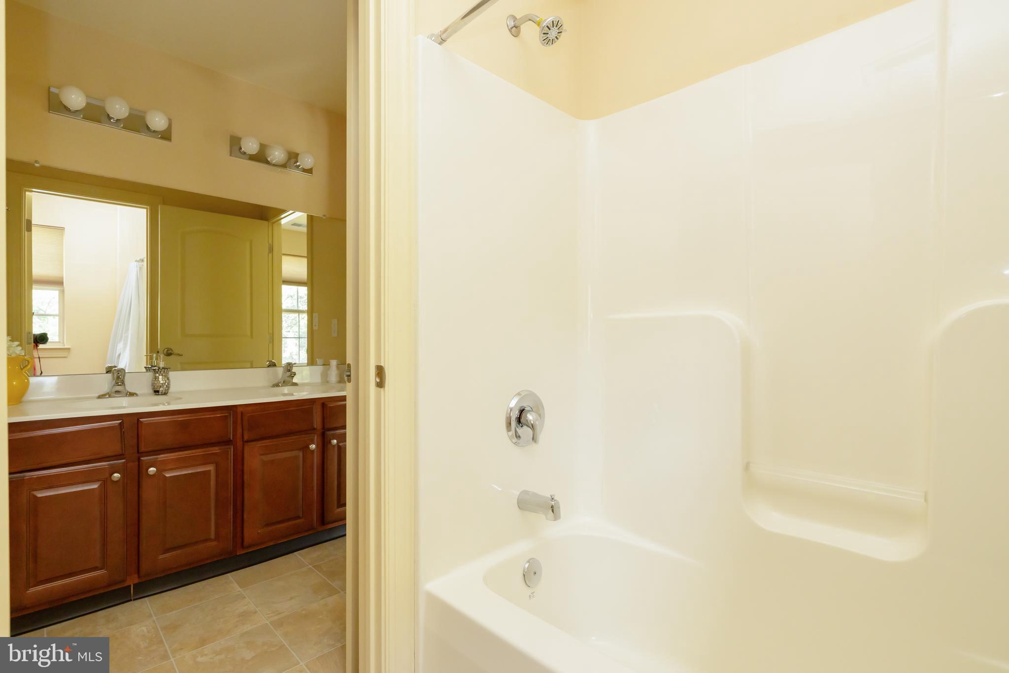 35 Genova Drive West Berlin, NJ 08091 - Photo 37 of 50