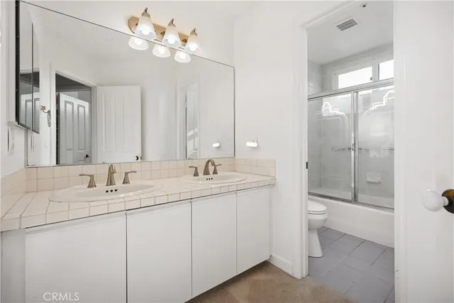 $1,595,000 | 286 Carefree Lane, Costa Mesa, CA 92627