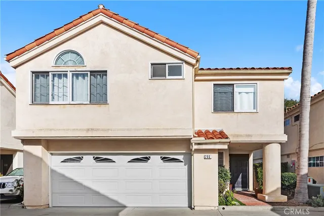 $1,595,000 | 286 Carefree Lane, Costa Mesa, CA 92627