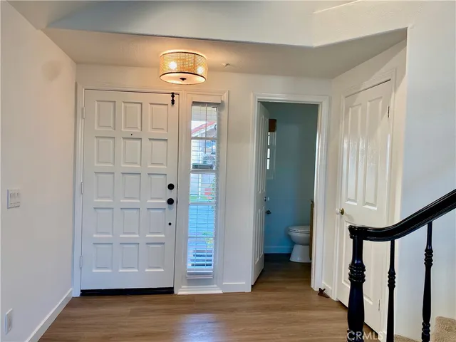 $1,595,000 | 286 Carefree Lane, Costa Mesa, CA 92627