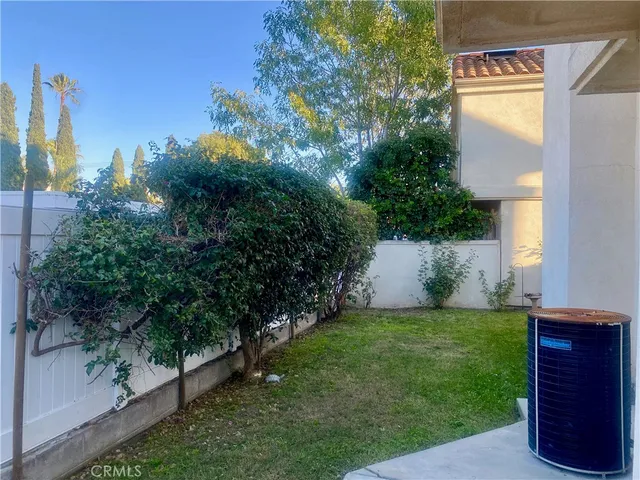 $1,595,000 | 286 Carefree Lane, Costa Mesa, CA 92627