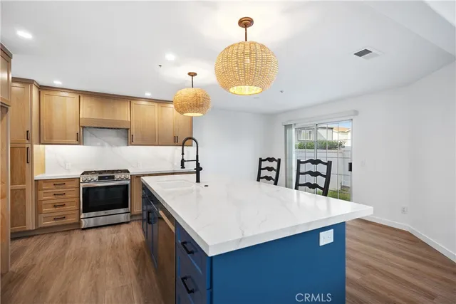 $1,485,000 | 286 Carefree Lane, Costa Mesa, CA 92627