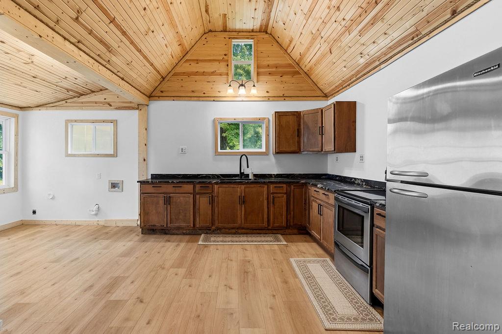 6256 Turner Road Flushing, MI 48433 - Photo 11 of 41
