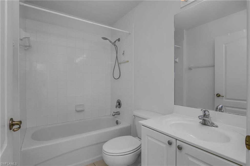 1925 Crestview Way, Unit 173 Naples, FL 34119 - Photo 26 of 47