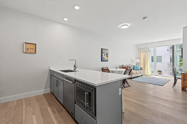 $659,000 | 383 Commercial Street, Unit 405, Portland, ME 04101