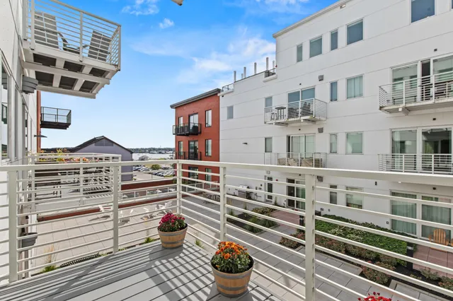 $659,000 | 383 Commercial Street, Unit 405, Portland, ME 04101