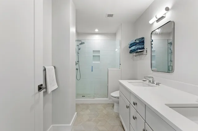 $659,000 | 383 Commercial Street, Unit 405, Portland, ME 04101