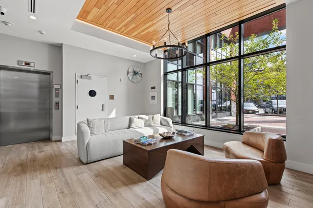 $659,000 | 383 Commercial Street, Unit 405, Portland, ME 04101