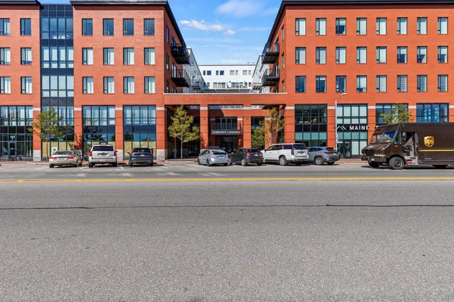 $659,000 | 383 Commercial Street, Unit 405, Portland, ME 04101