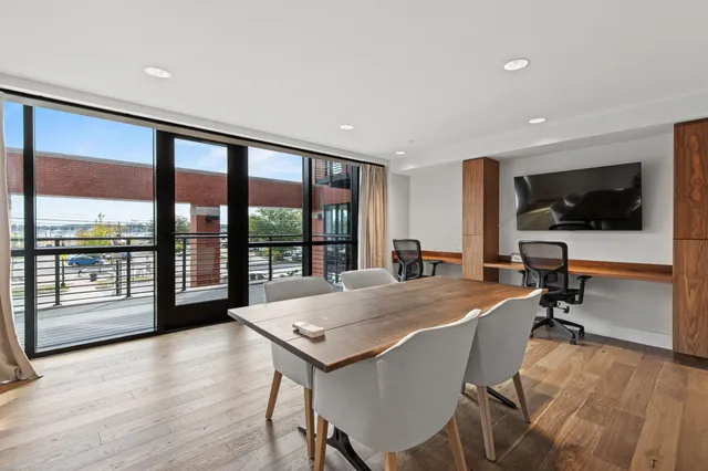 $659,000 | 383 Commercial Street, Unit 405, Portland, ME 04101