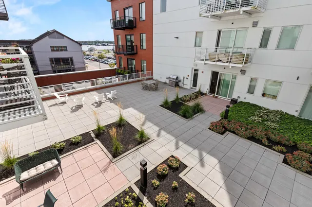 $659,000 | 383 Commercial Street, Unit 405, Portland, ME 04101