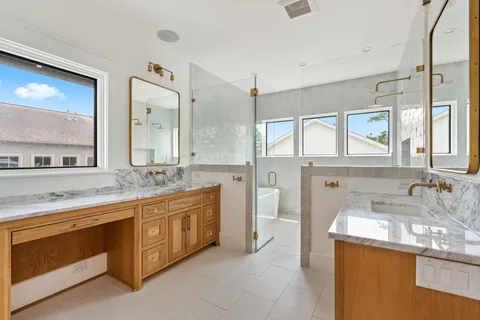$1,649,000 | 1825 Arlington Street, Houston, TX 77008
