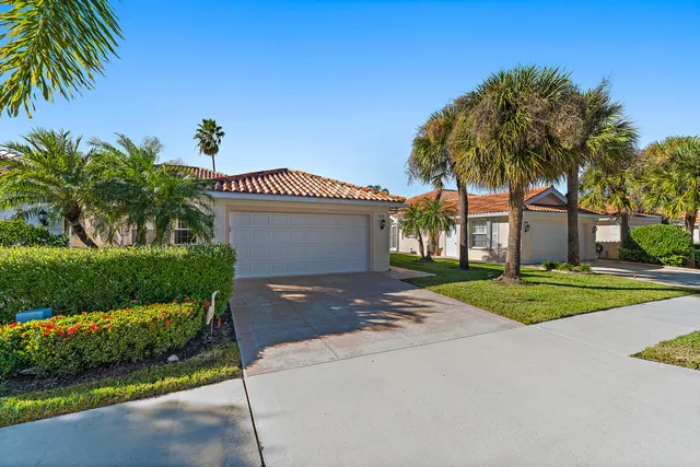 $435,000 | 8320 Southeast Double Tree Drive, Hobe Sound, FL 33455