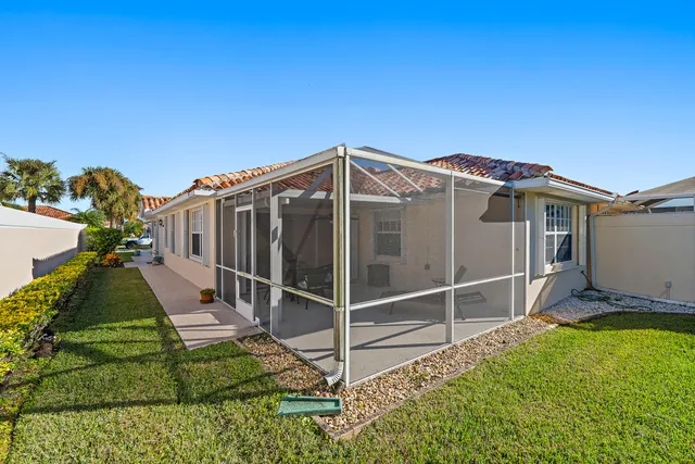 $435,000 | 8320 Southeast Double Tree Drive, Hobe Sound, FL 33455