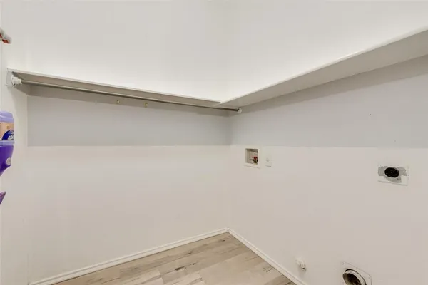 $2,400 | 115 Fort Edward Drive, Arlington, TX 76002