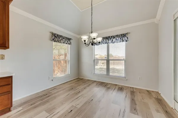 $2,400 | 115 Fort Edward Drive, Arlington, TX 76002