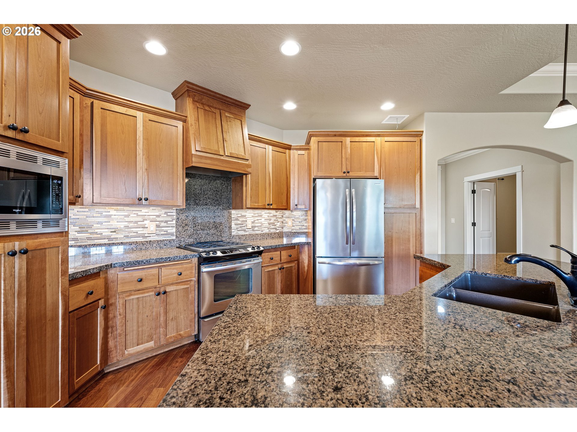 6095 Graystone Loop Springfield, OR 97478 - Photo 6 of 48 Kitchen