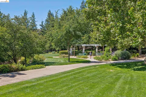 $452,000 | 1315 Alma Avenue, Unit 243, Walnut Creek, CA 94596