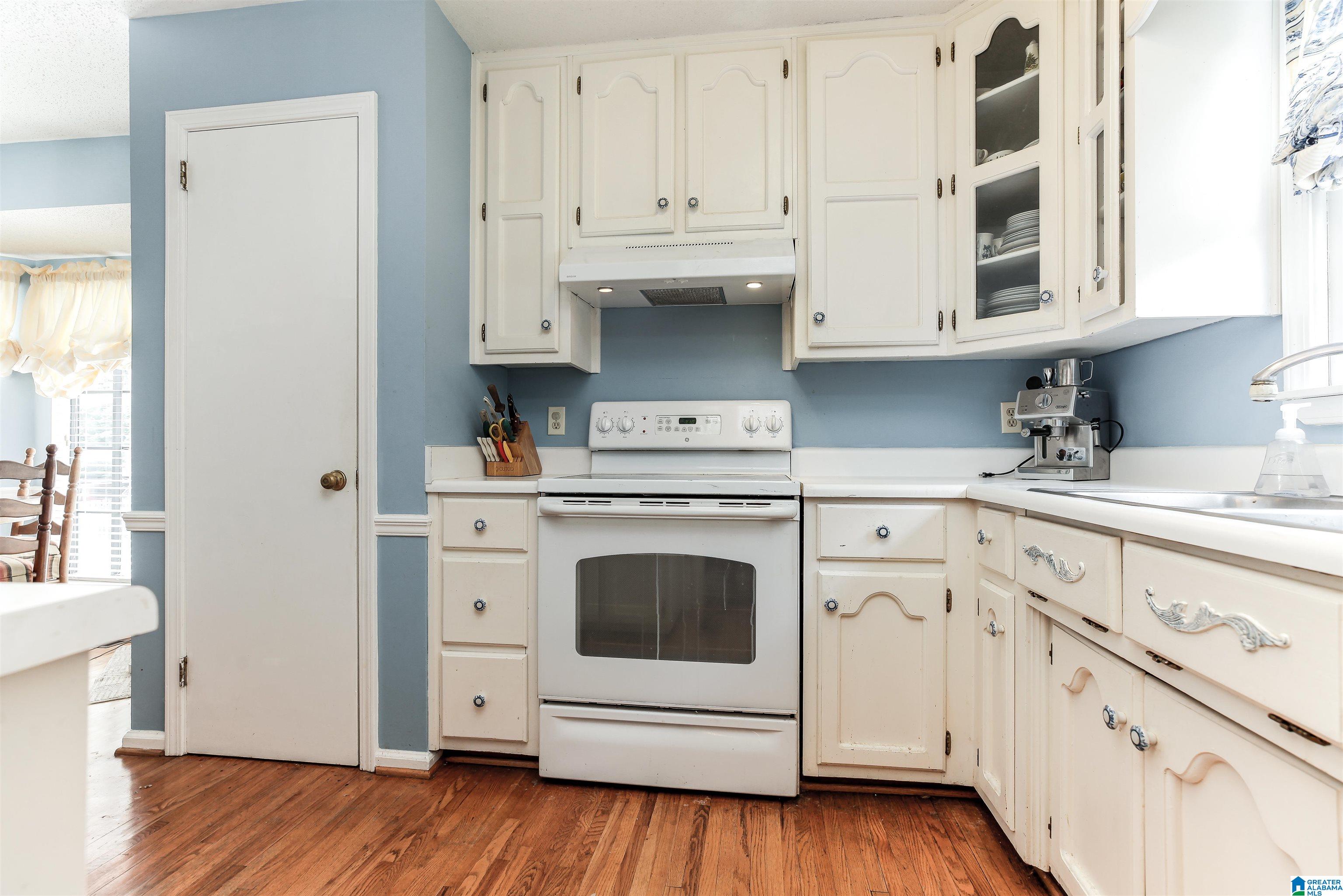 517 Kennedy Road Gardendale, AL 35071 - Photo 12 of 35