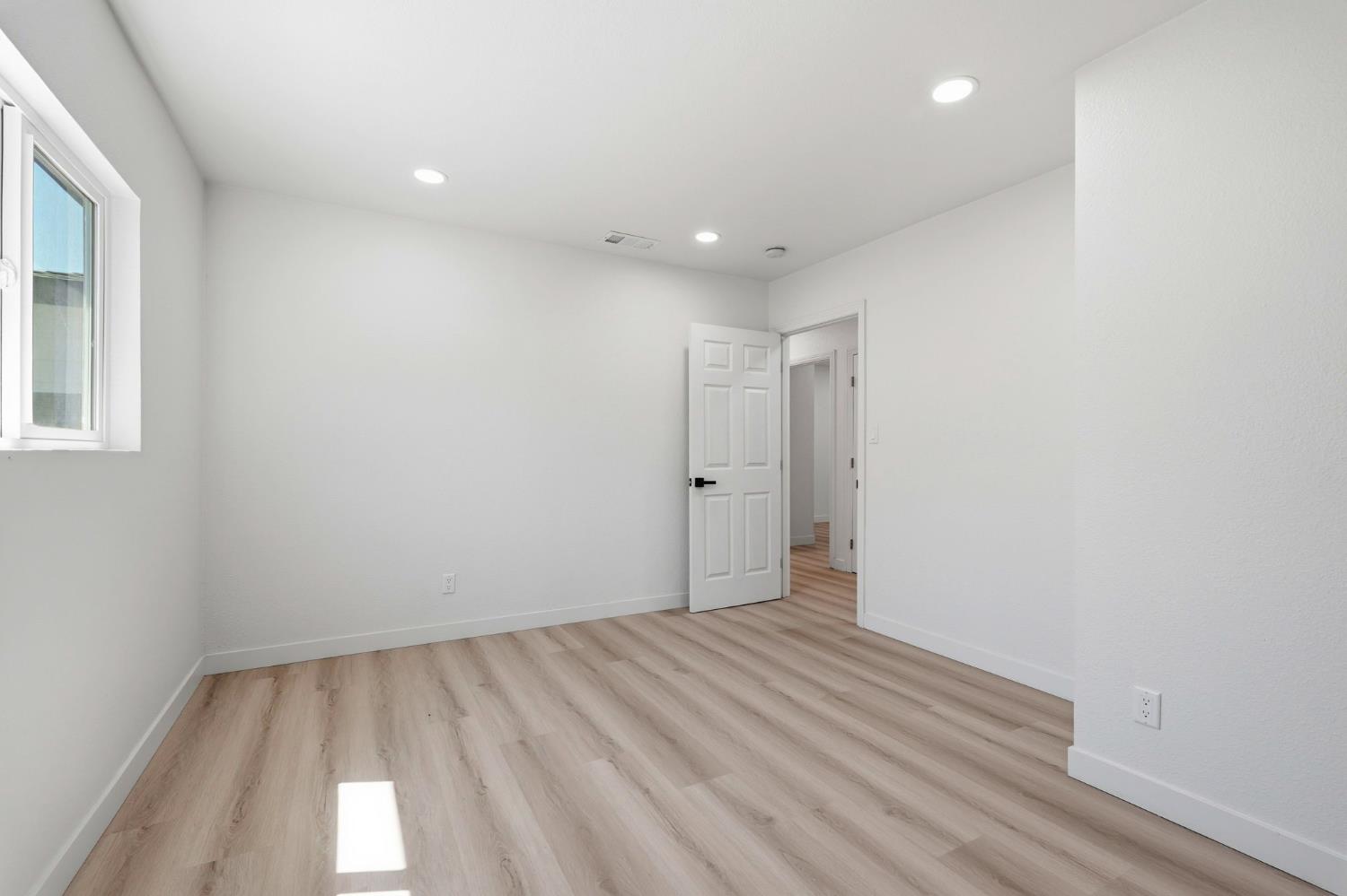 201 Barozzi Avenue Modesto, CA 95351 - Photo 35 of 44