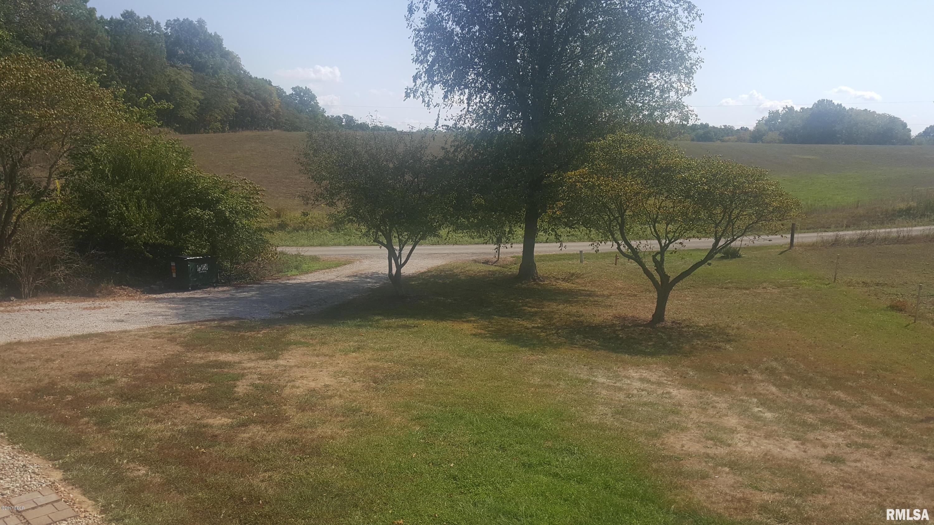 5893 Misty Road Pinckneyville, IL 62274 - Photo 5 of 16