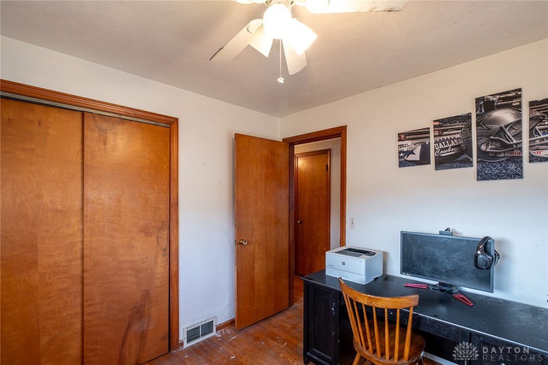 2583 Grange Hall Road Beavercreek, OH 45431 - Photo 15 of 24