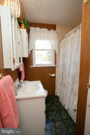 12413 Flack Street Silver Spring, MD 20906 - Photo 13 of 26 Bath