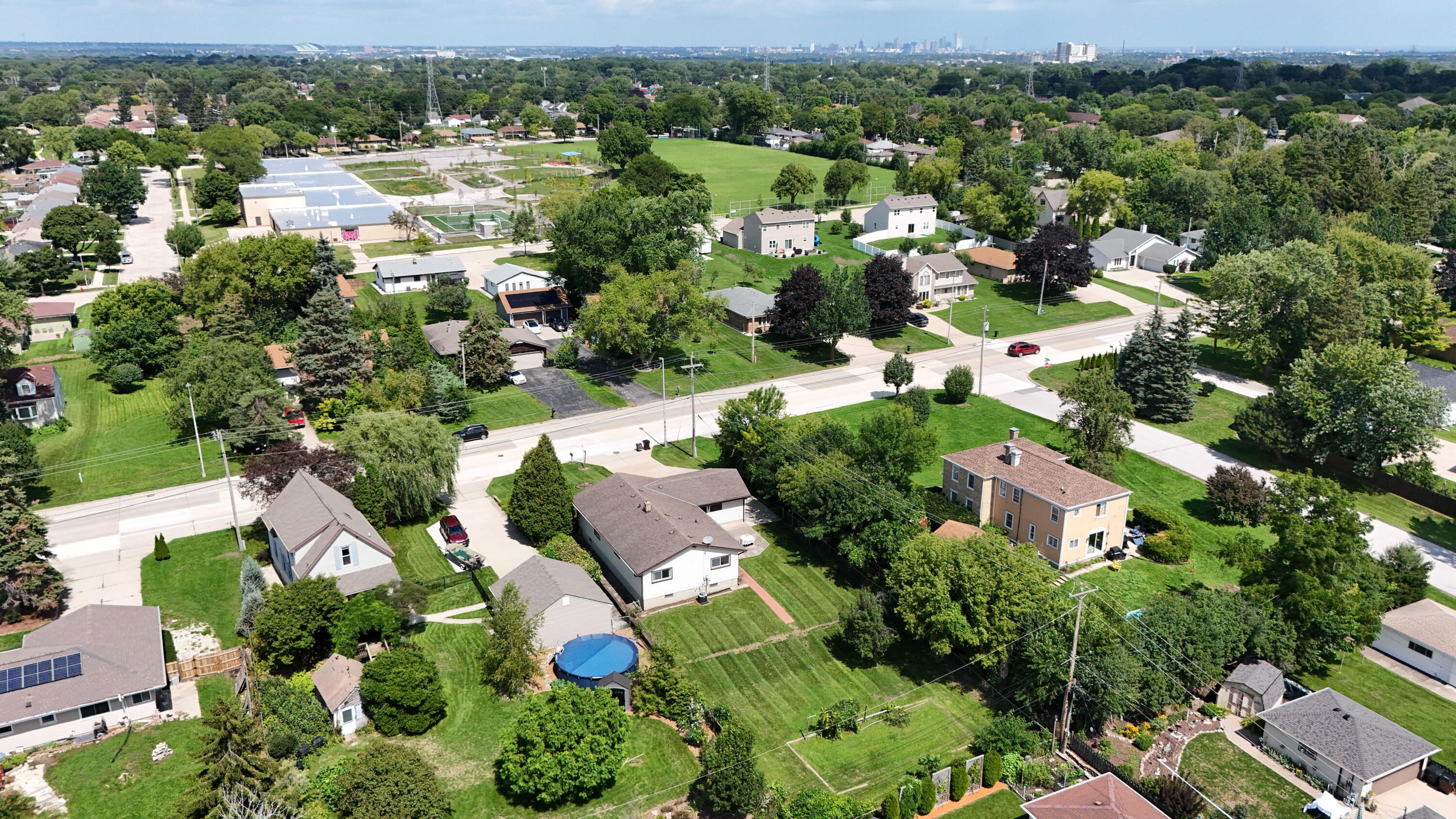 5401 West Cold Spring Road Greenfield, WI 53220 - Photo 21 of 22 DJI_20260823020152_0116_D (1)